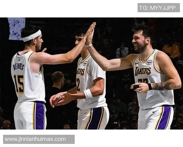 拉拉维亚谈防守难度东契奇始终位列前二球员之中 拉拉维亚谈防守难度东契奇始终位列前二球员之中