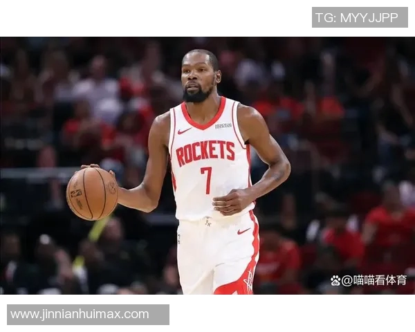火箭队出征四连客战太阳勇士爵士两场登机照中未见杜兰特身影