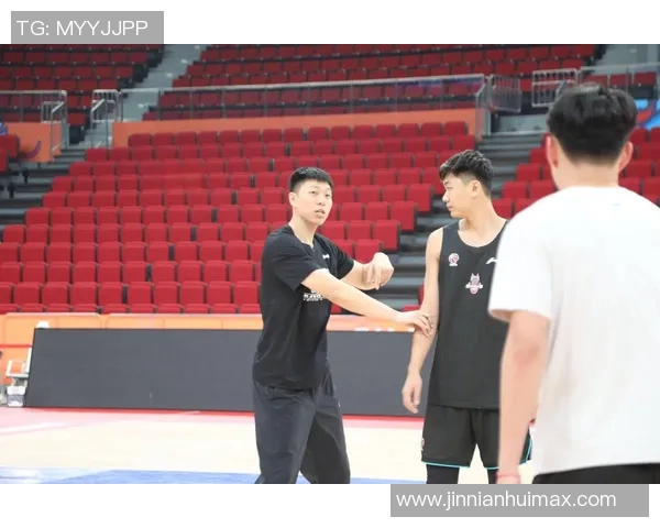 CBA新赛季争冠形势分析外援角色愈发重要的启示与思考 CBA新赛季争冠形势分析外援角色愈发重要的启示与思考