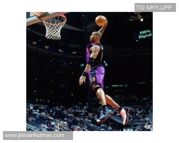 卡特布莱恩特展现灵动风采突破上篮得分引爆全场激情