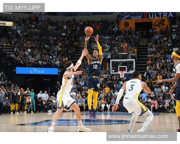 森林狼是否应追求莫兰特以解决薪资和球权分配的双重困境